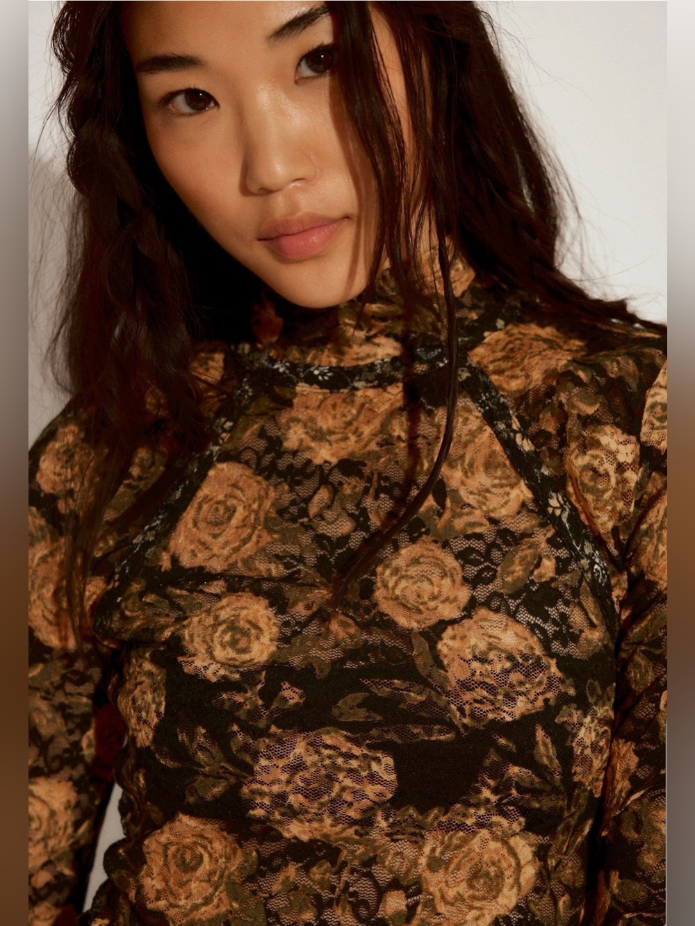 NWT Lyric Sheer Luxe Long Sleeve Turtleneck - Picture 4 of 6